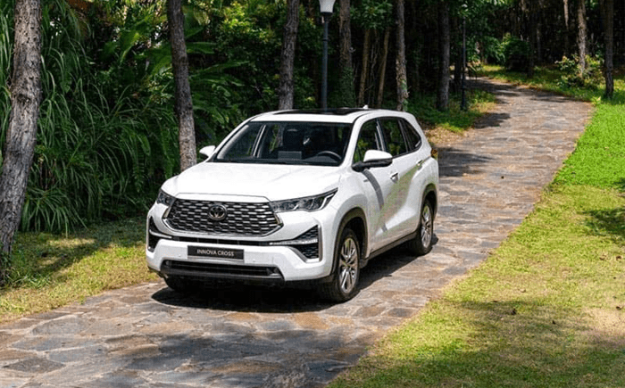 Giá Thuê Xe 7 Chỗ Có Tài Xế