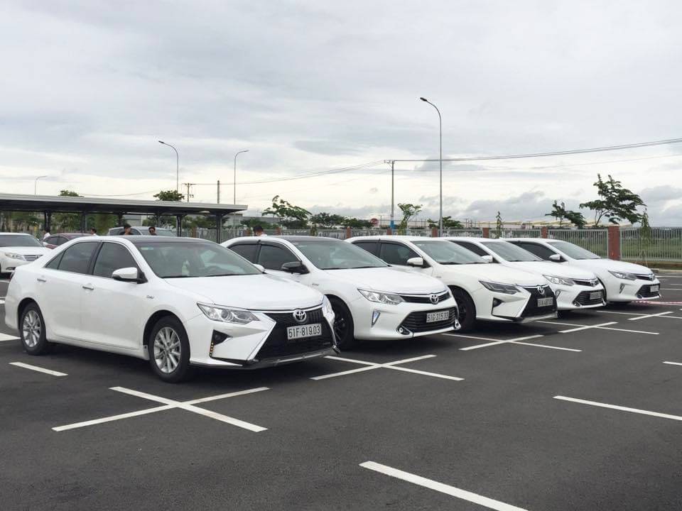 Đặt xe 4 chỗ đi tỉnh